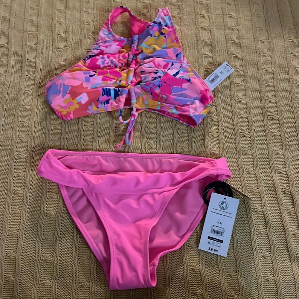 BRAND NEW BIKINI WITH TAGS SIZE S.
